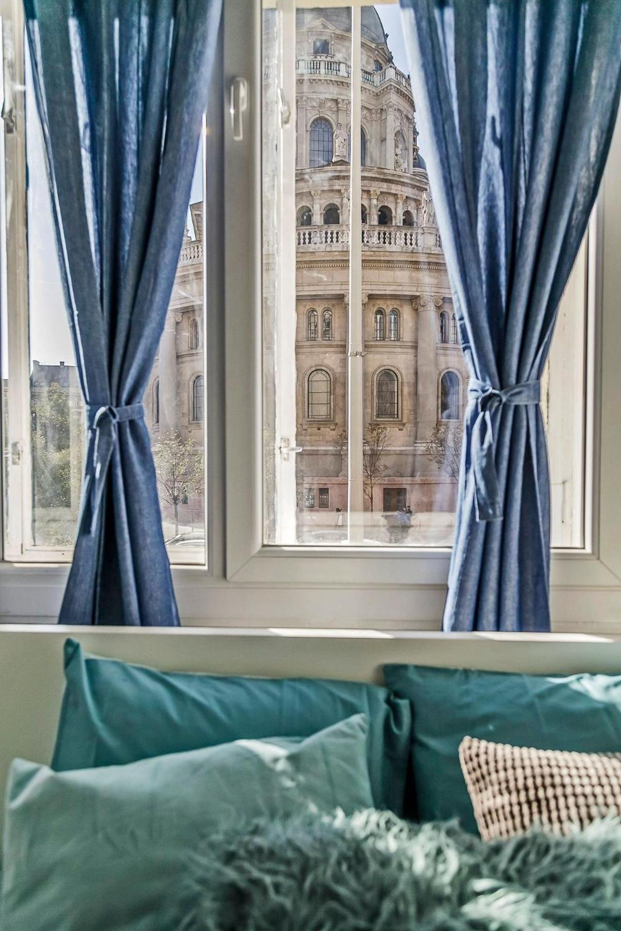 Apartment Cozy 4 Bedroom Overlooking The Basilica *