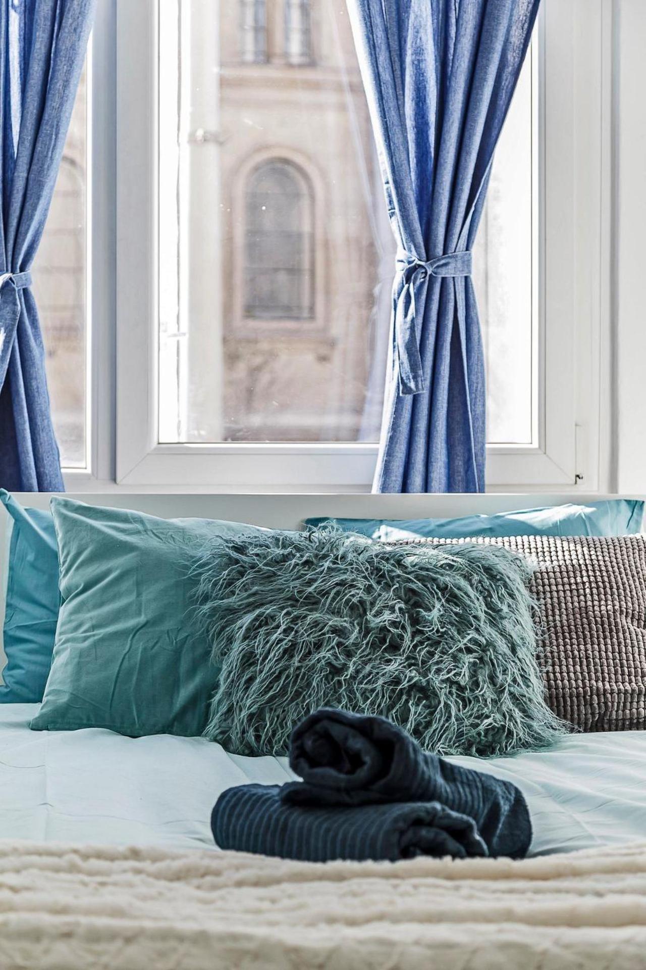 Apartment Cozy 4 Bedroom Overlooking The Basilica